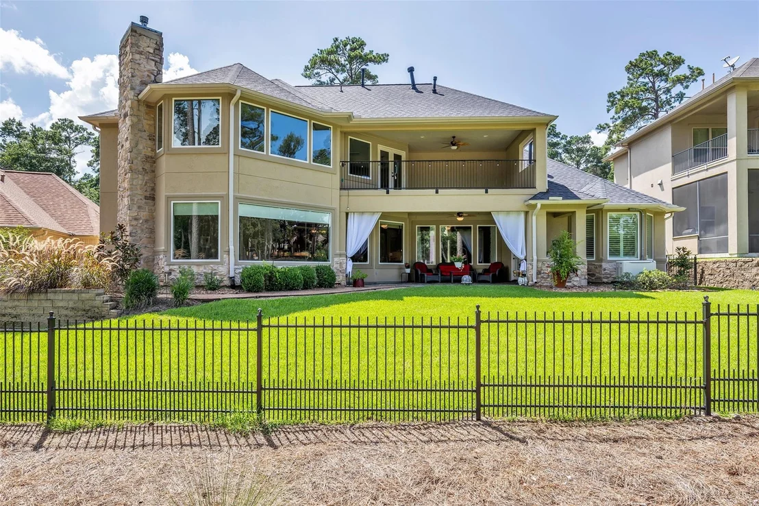 Photo of 348 W Pines Drive