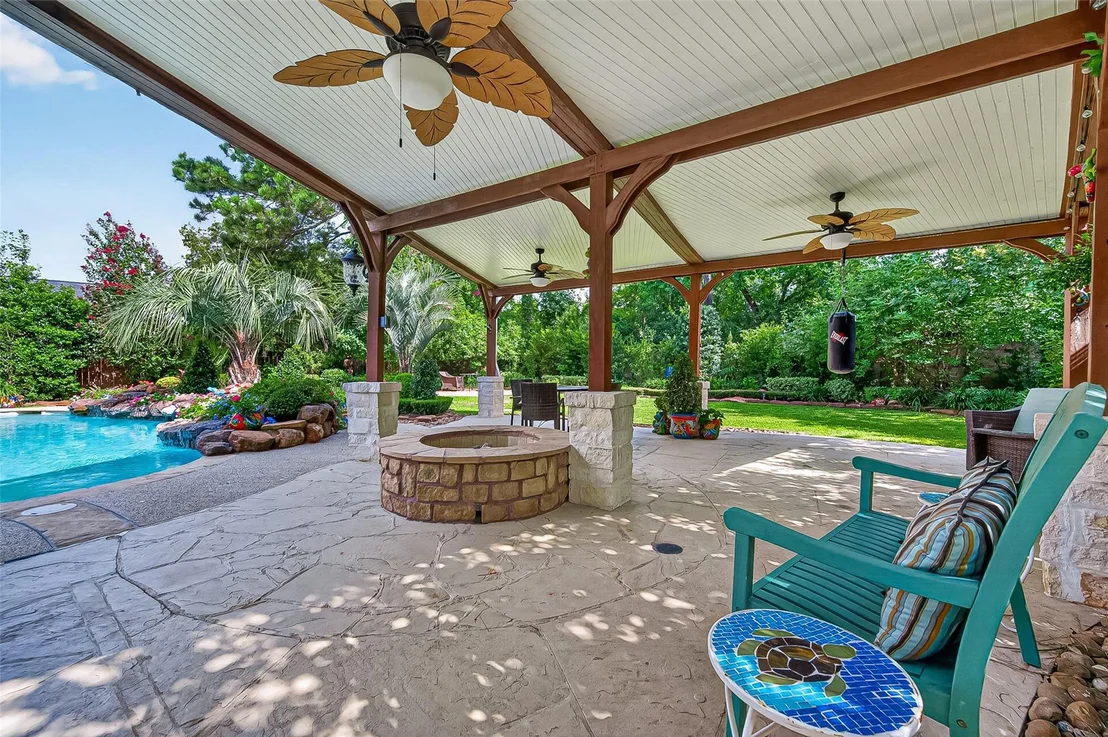 Photo of 6118 Windrose Hollow Lane