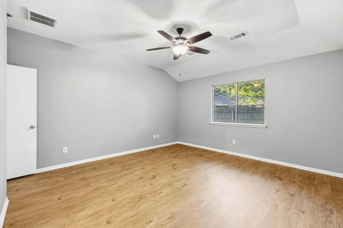 Photo of 18403 Maple Mill Drive