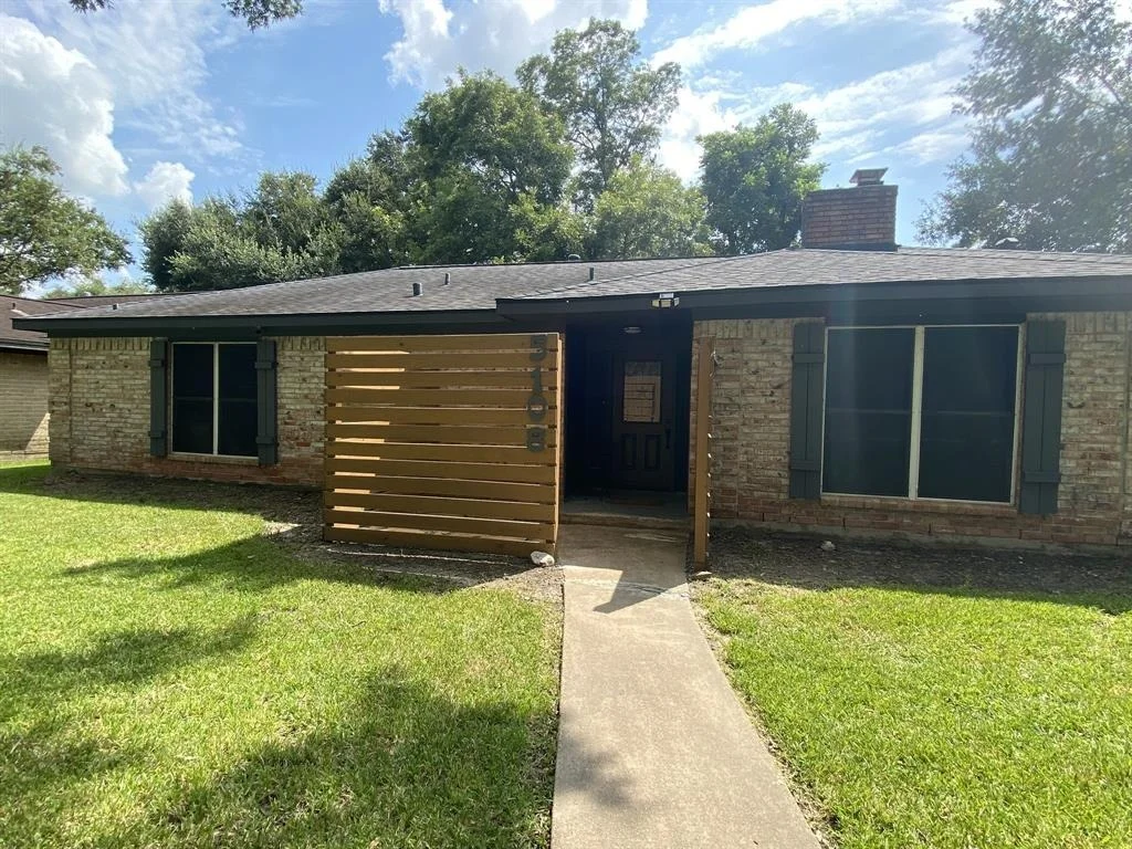 Photo of 5108 Longshadow Drive