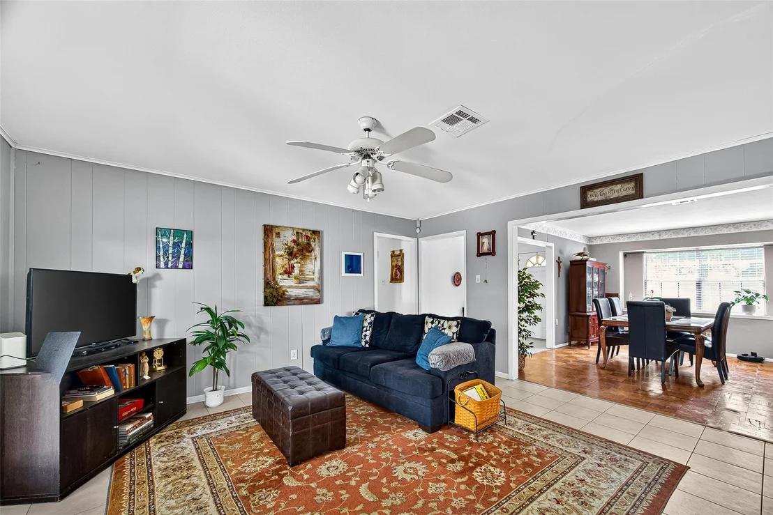 Photo of 6014 Dawnridge Drive