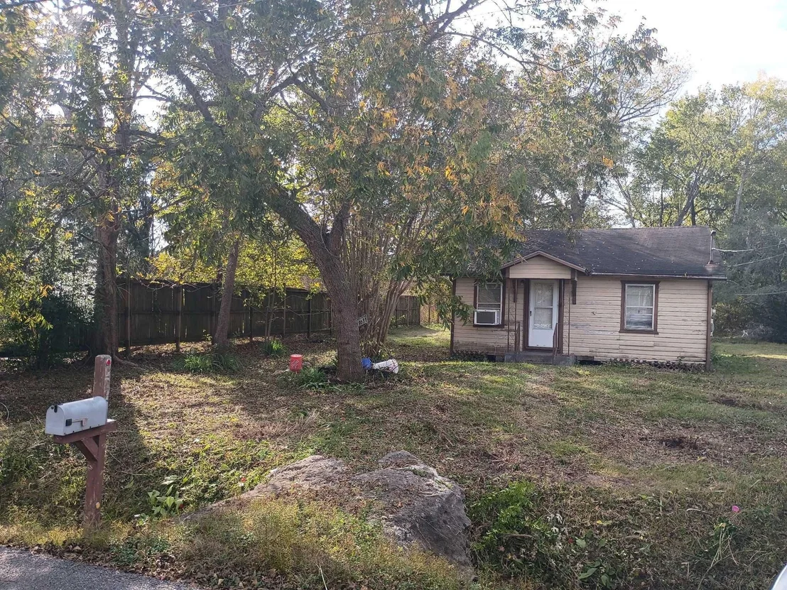 Photo of 9631 Maxroy Street