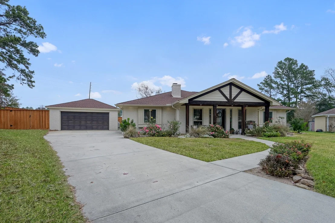 Photo of 8 Cambridge Circle
