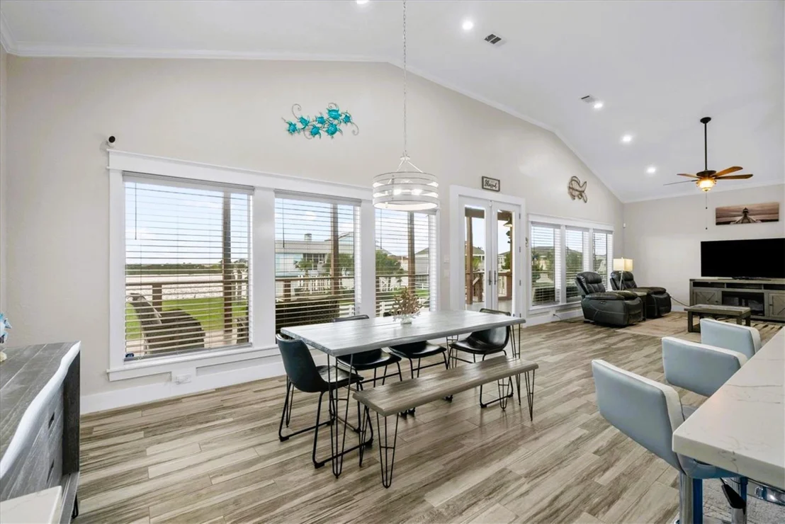 Photo of 23111 Marina