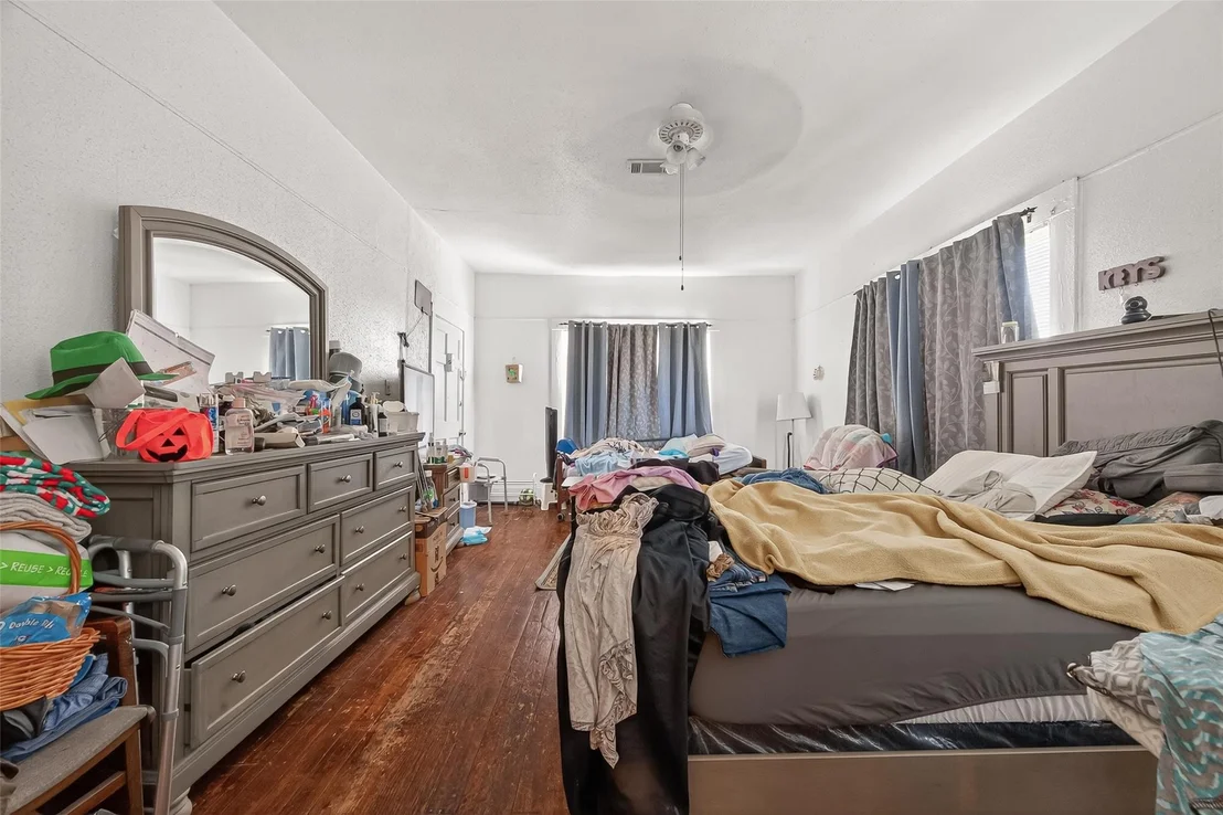 Photo of 1110 Mathis Street