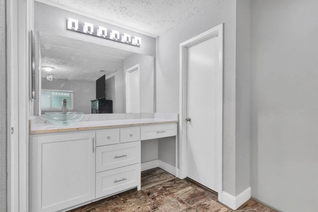 Photo of 21214 Castlemont Lane