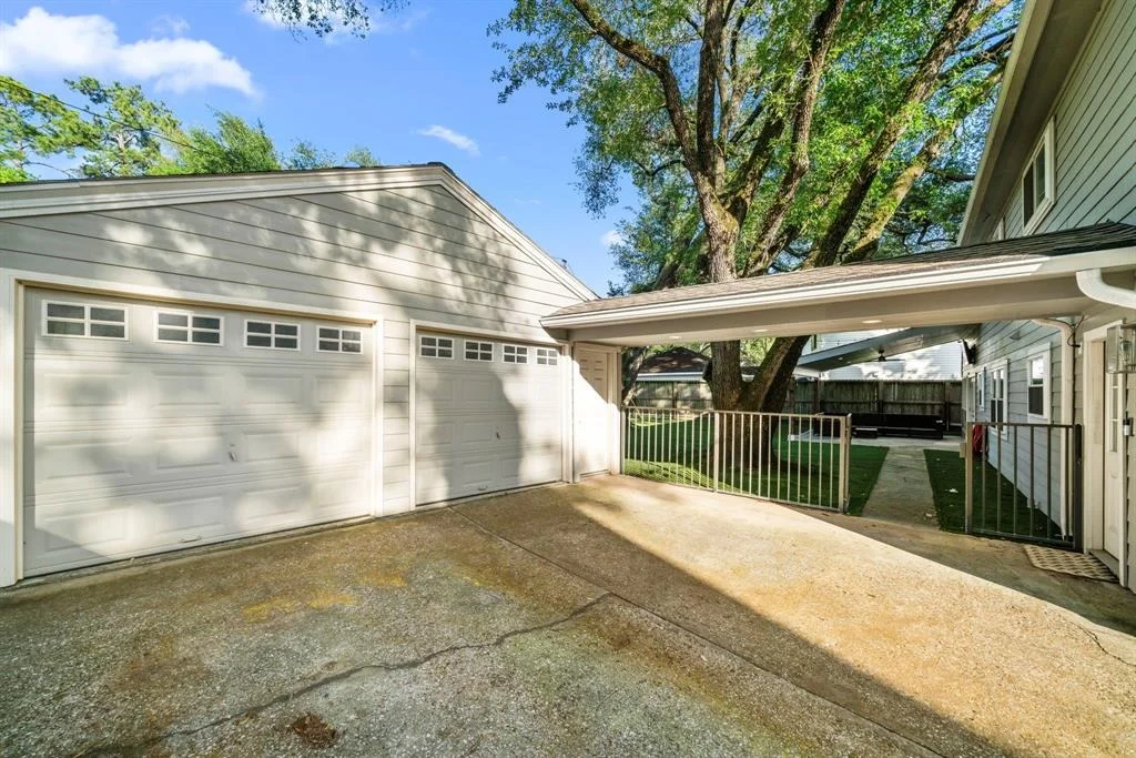 Photo of 14426 Twisted Oak Lane