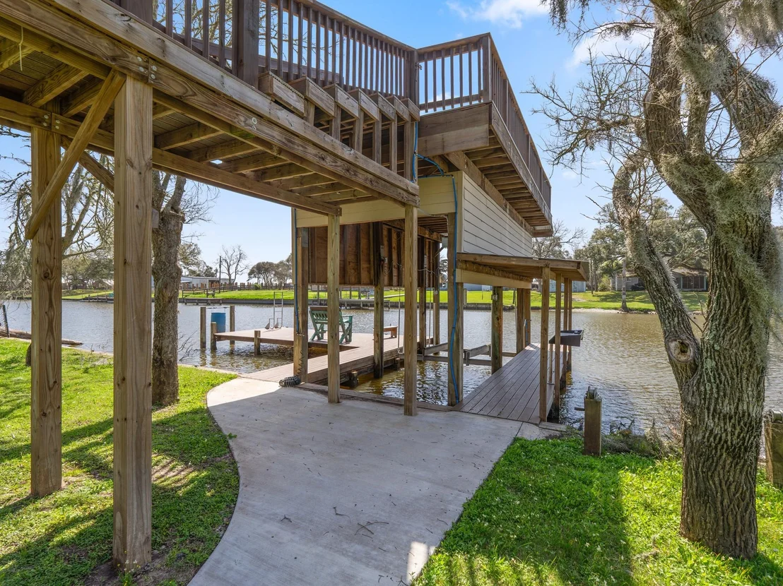 Photo of 1225 Private Road 652