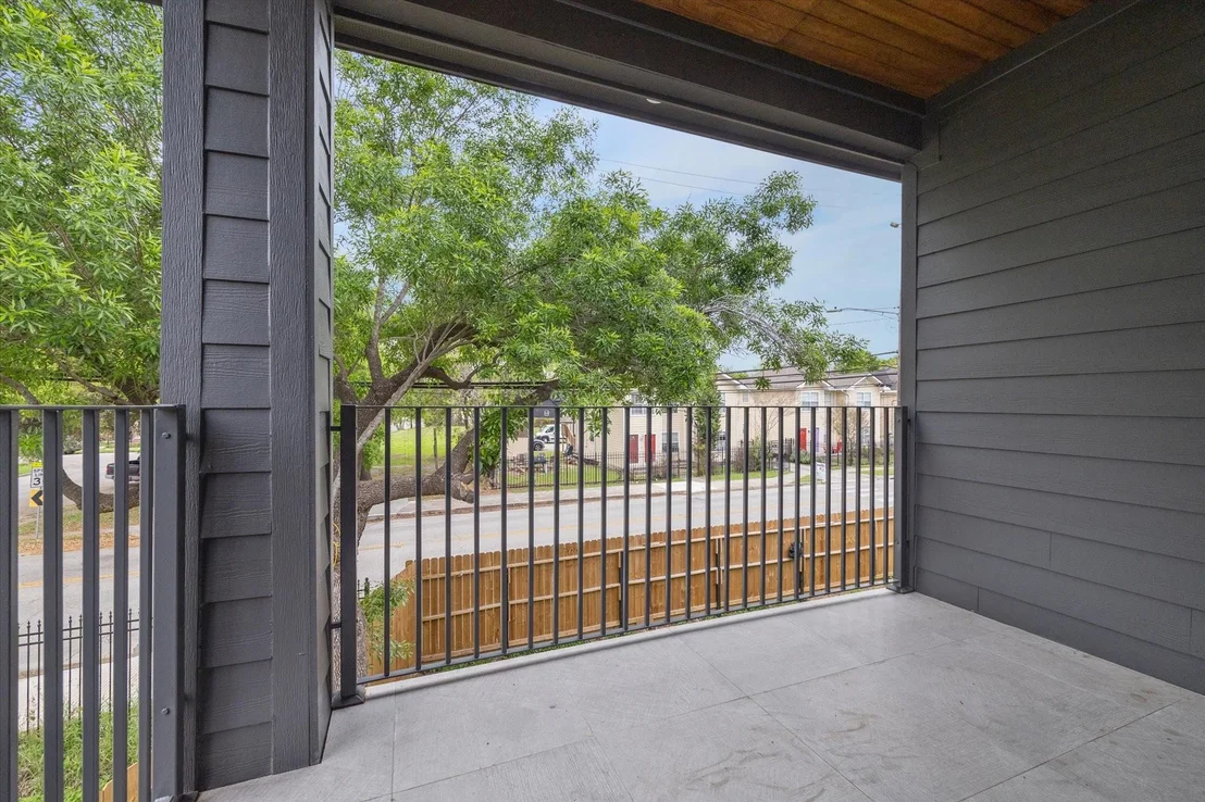 Photo of 1202 Gustav Street