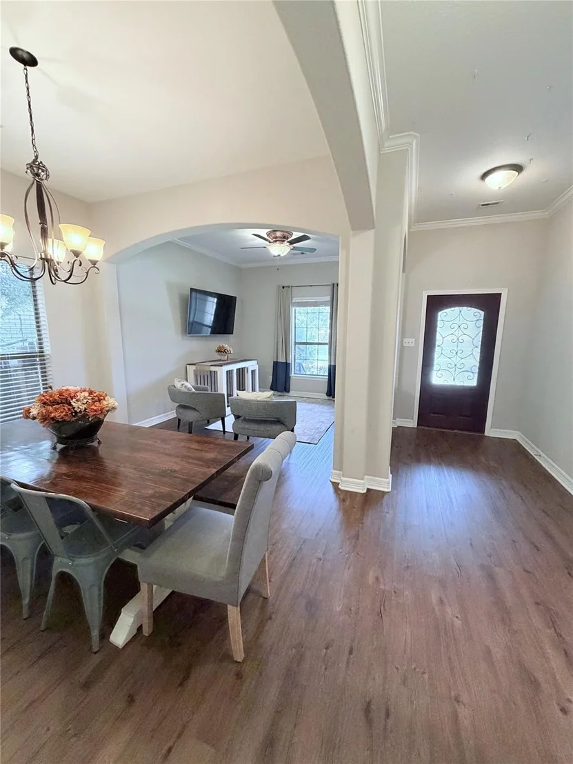 Photo of 1721 Round Oak Lane