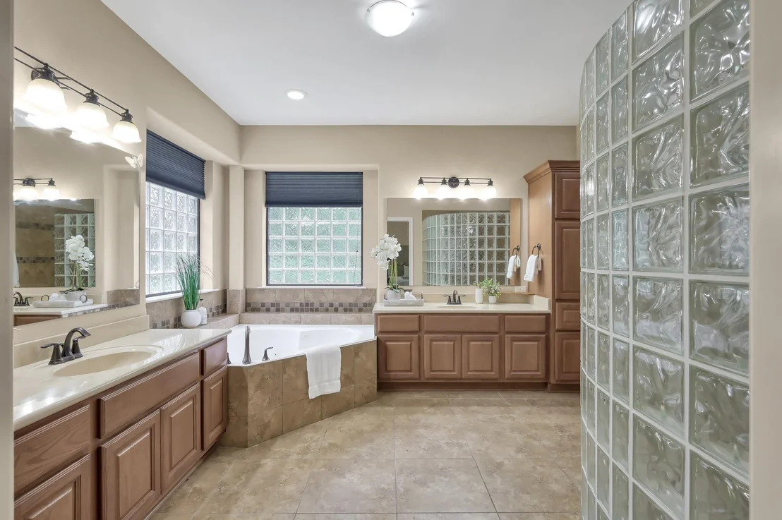 Photo of 17519 Indigo Hills Drive