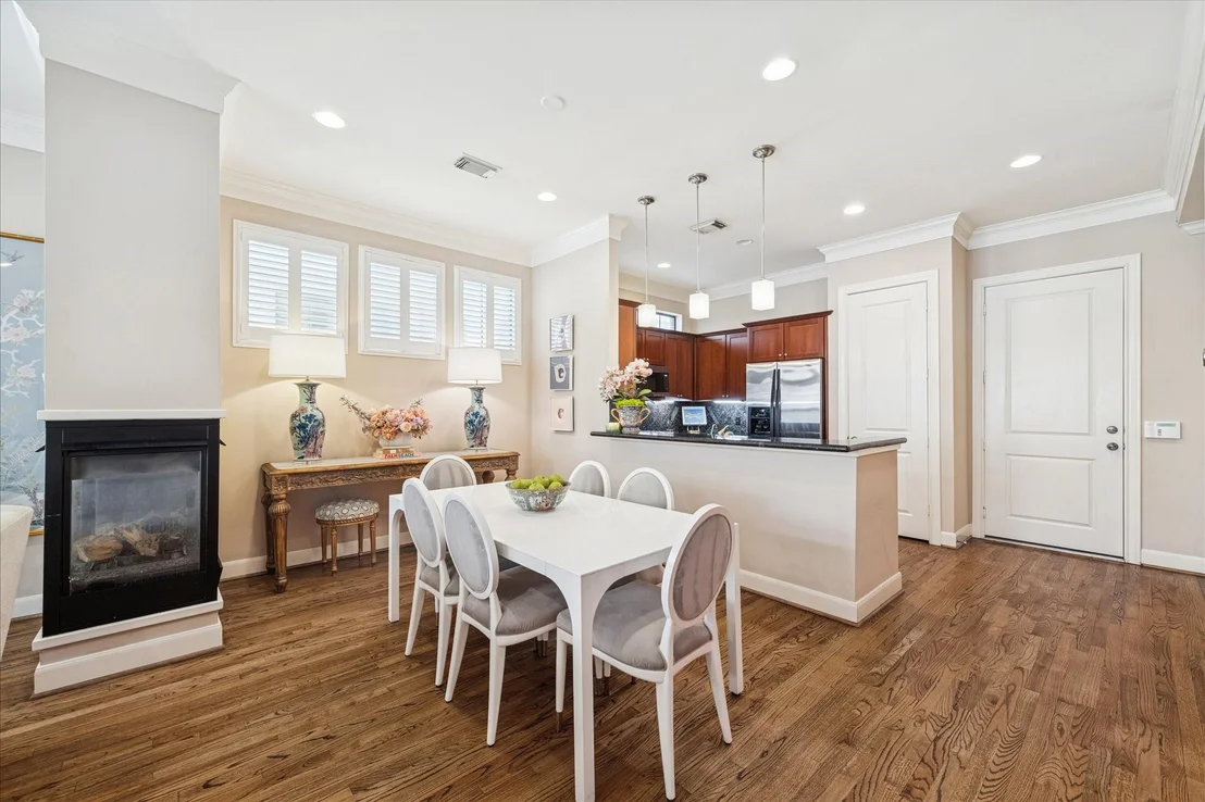 Photo of 38 Riva Row