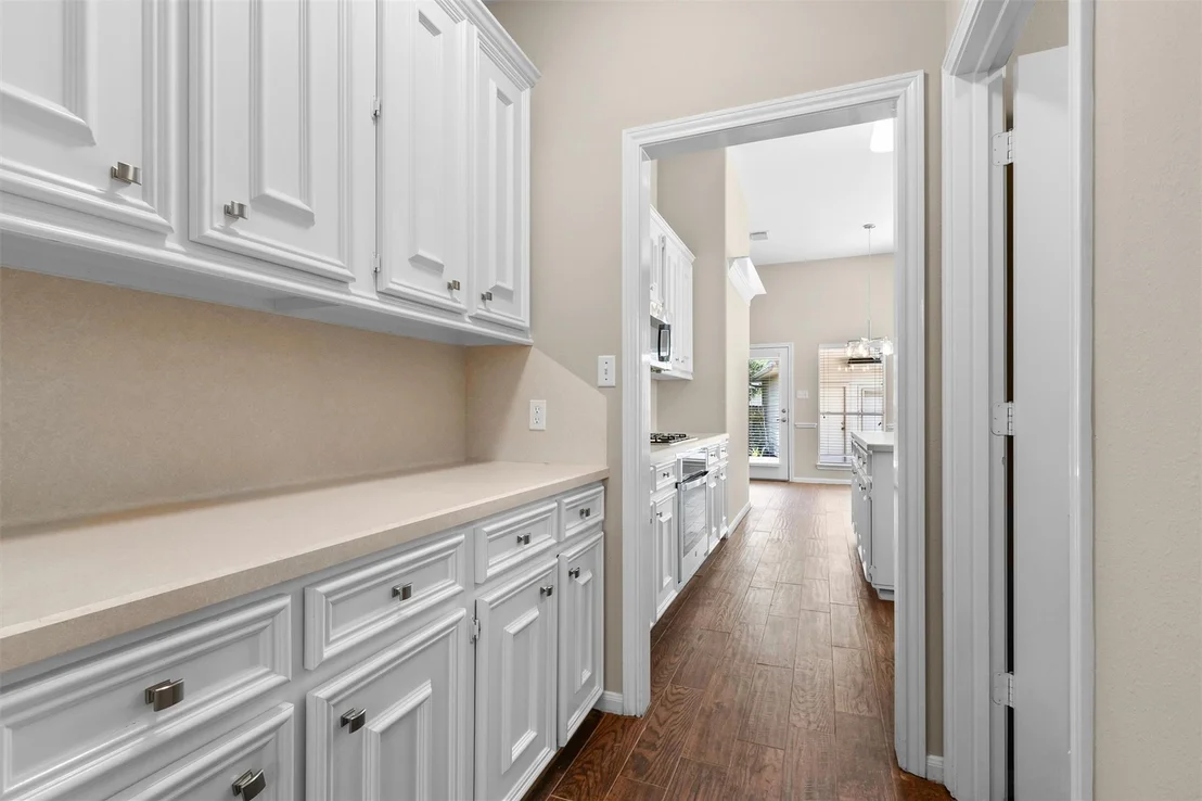 Photo of 712 Forest Lane Drive