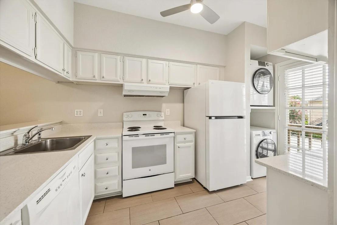 Photo of Unit B at 718 Bering Drive