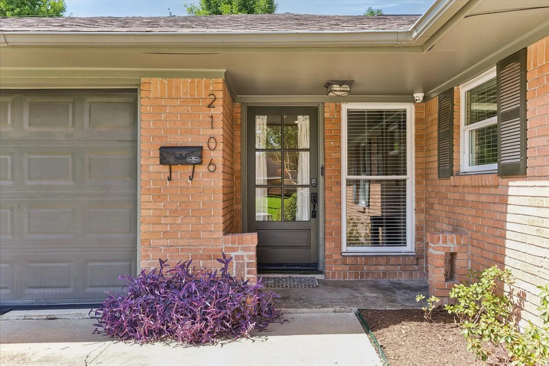 Photo of 2106 Saxon Drive