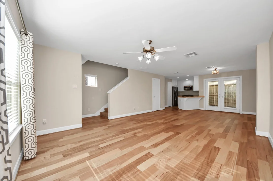 Photo of Unit 52 at 5951 South Loop E