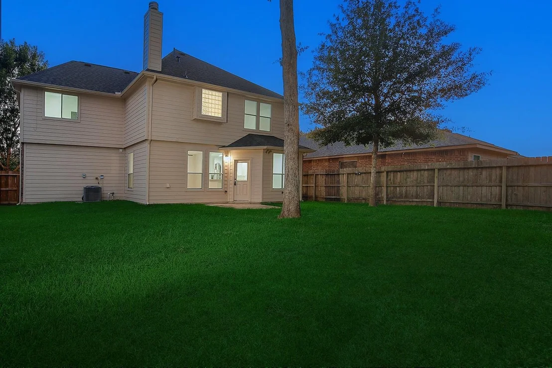 Photo of 2037 Borthwick Lane