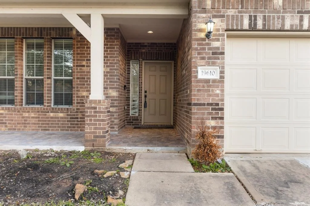 Photo of 19610 Sandal Grove