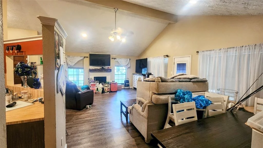 Photo of 910 Wildwood Drive