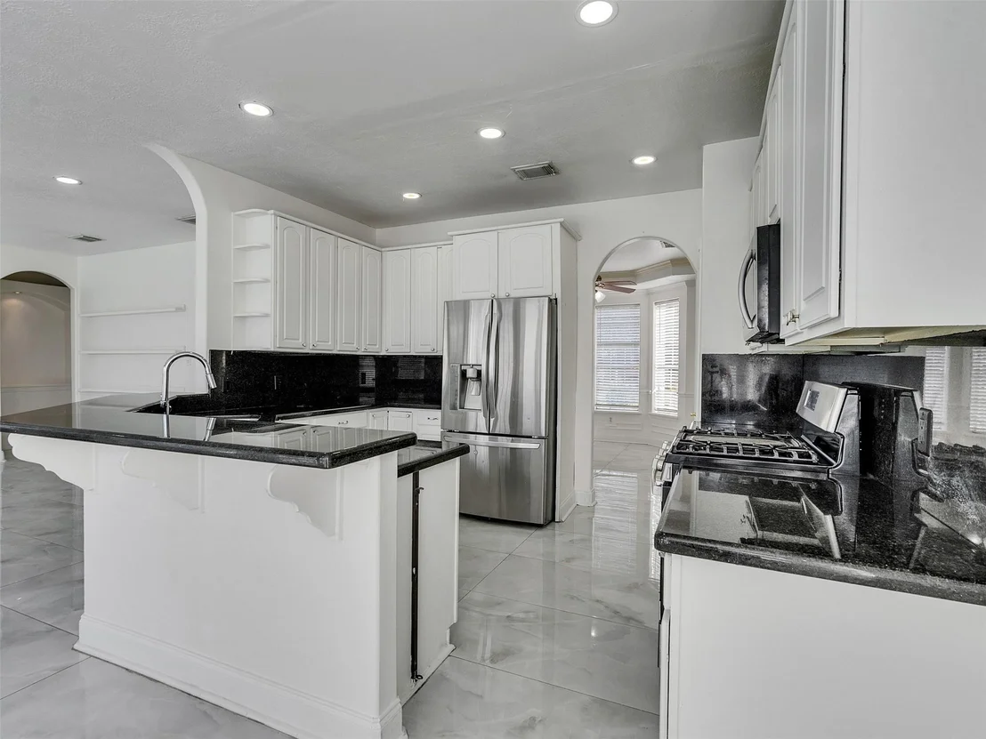Photo of 12403 Millvan Drive