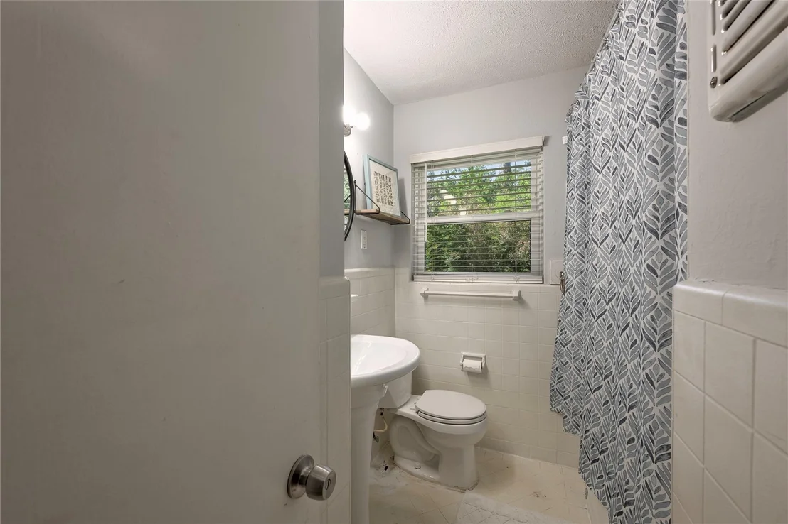 Photo of 515 Azaleadell Drive