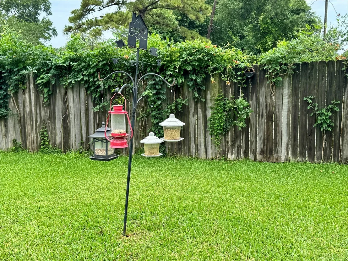 Photo of 5050 Swallow Drive