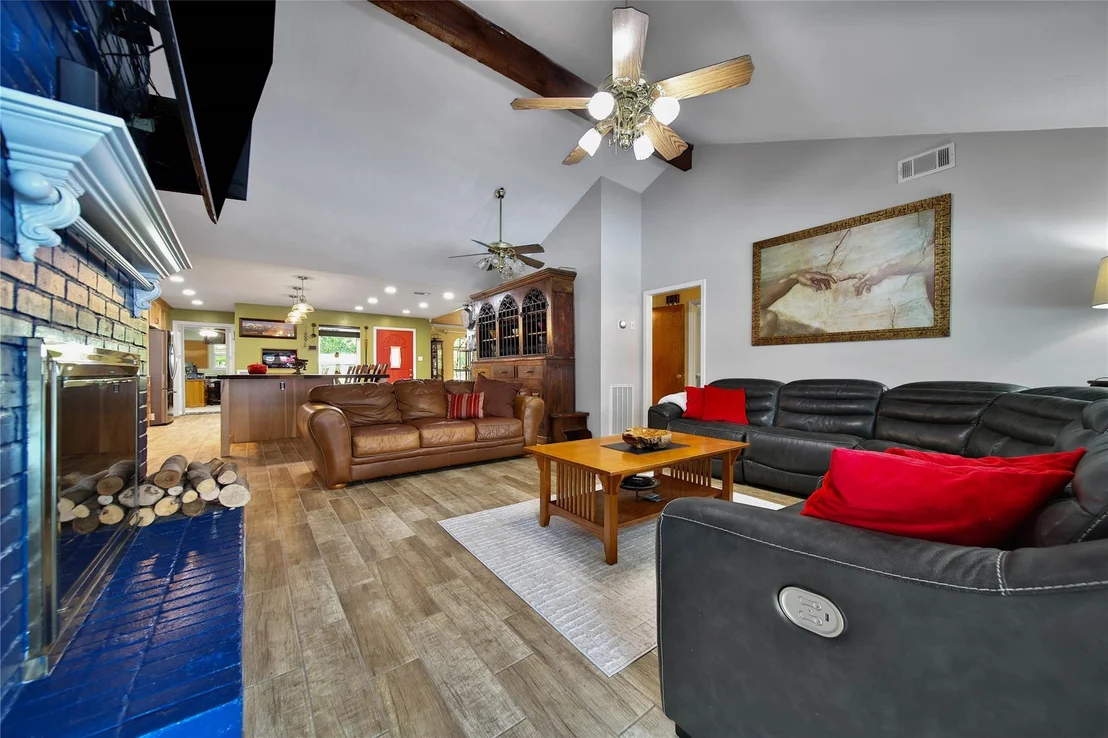 Photo of 23519 Saxon Way