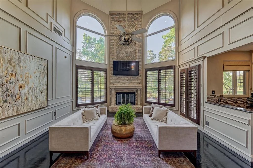 Photo of 24718 Creekview Drive