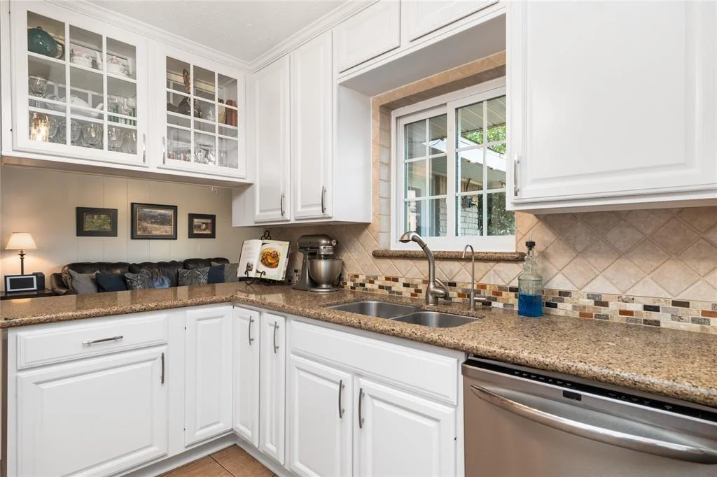 Photo of 1615 Shadow Bend Drive