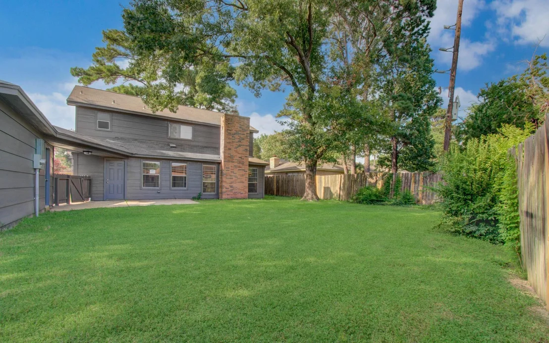 Photo of 6935 Falling Waters Drive