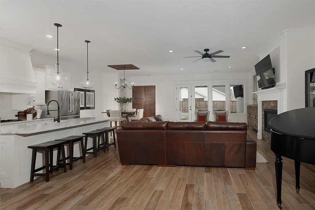 Photo of 2348 Goldenglade Drive