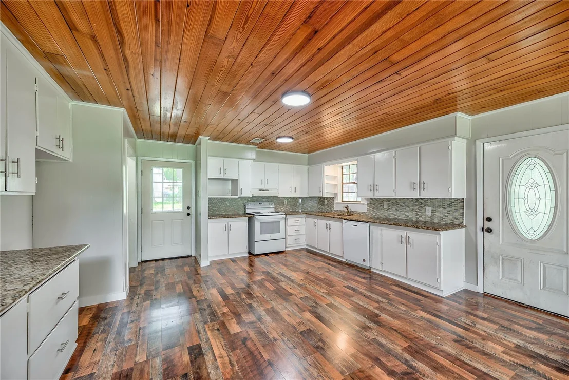 Photo of 428 Lakewood Drive