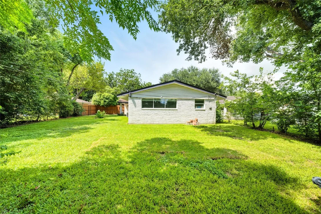 Photo of 11223 Greenwillow Drive