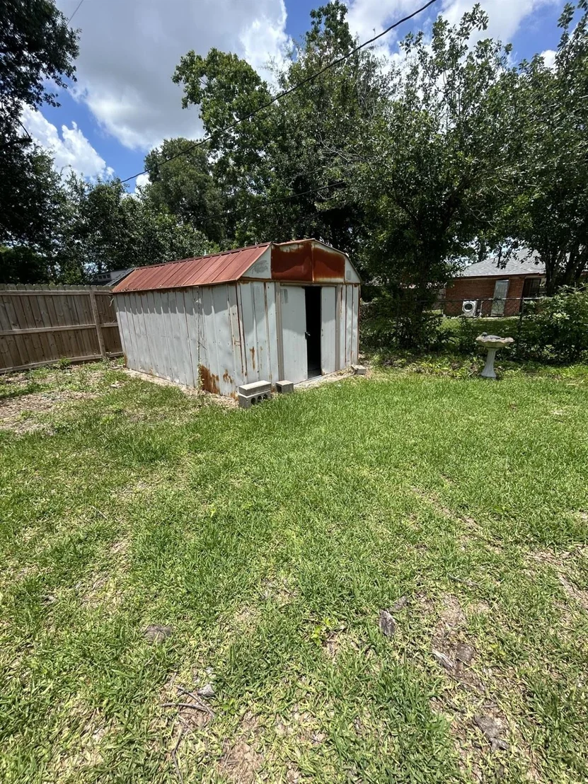 Photo of 5711 Turtle Creek Road