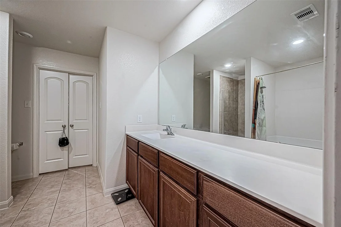 Photo of 9915 Garnet Grove Drive