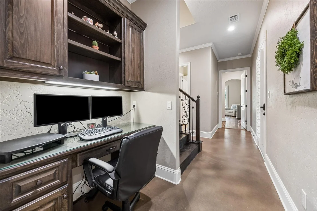 Photo of 28203 Meadow Forest