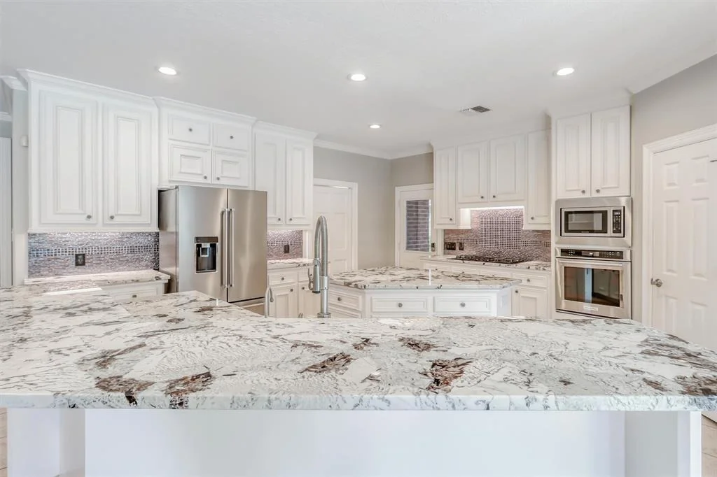 Photo of 2114 Summerland Drive N