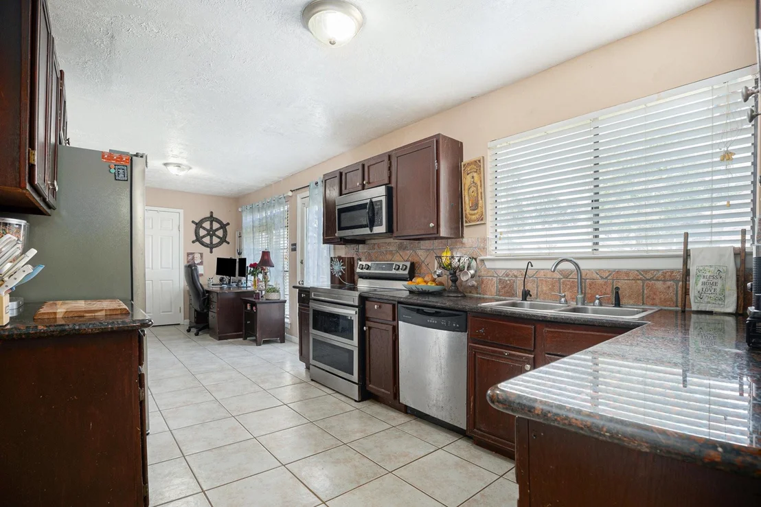 Photo of 2512 Sawyer Drive