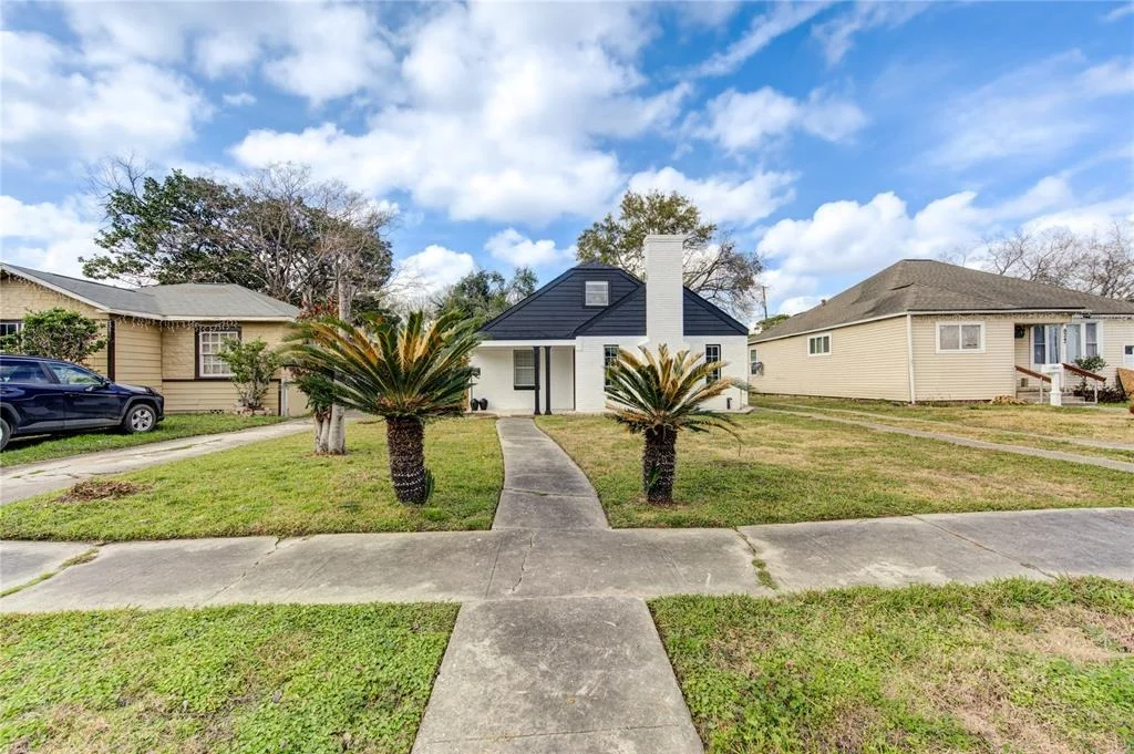 Photo of 8243 Barkley Street