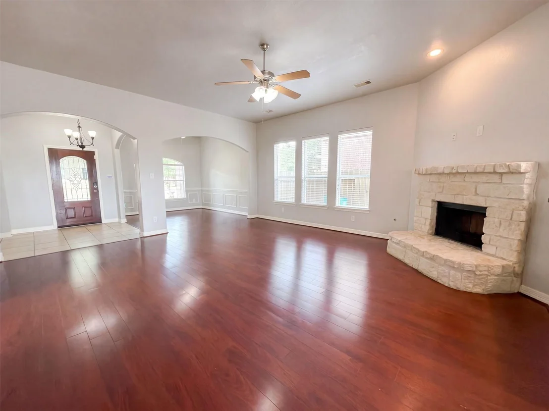 Photo of 9411 Silver Ridge Drive