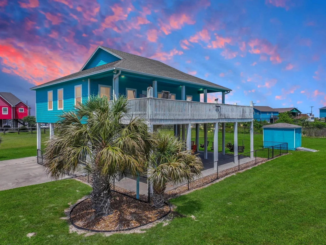 Photo of 962 Surfside Drive