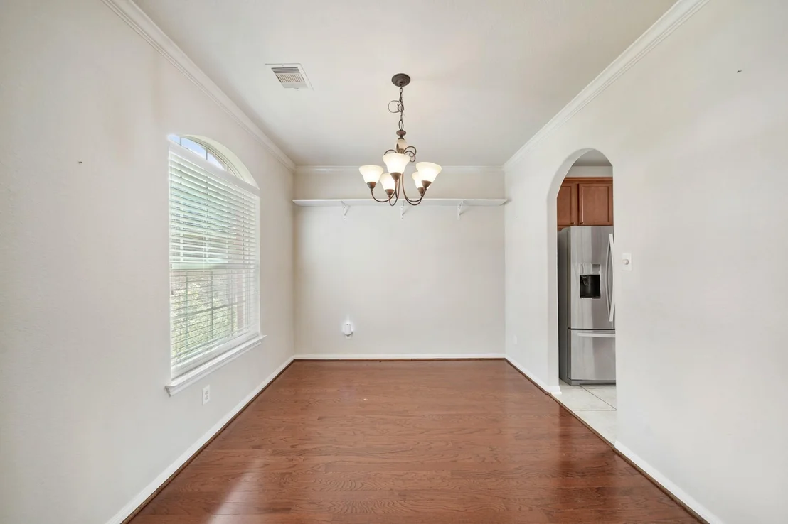 Photo of 6015 Biltmore Court