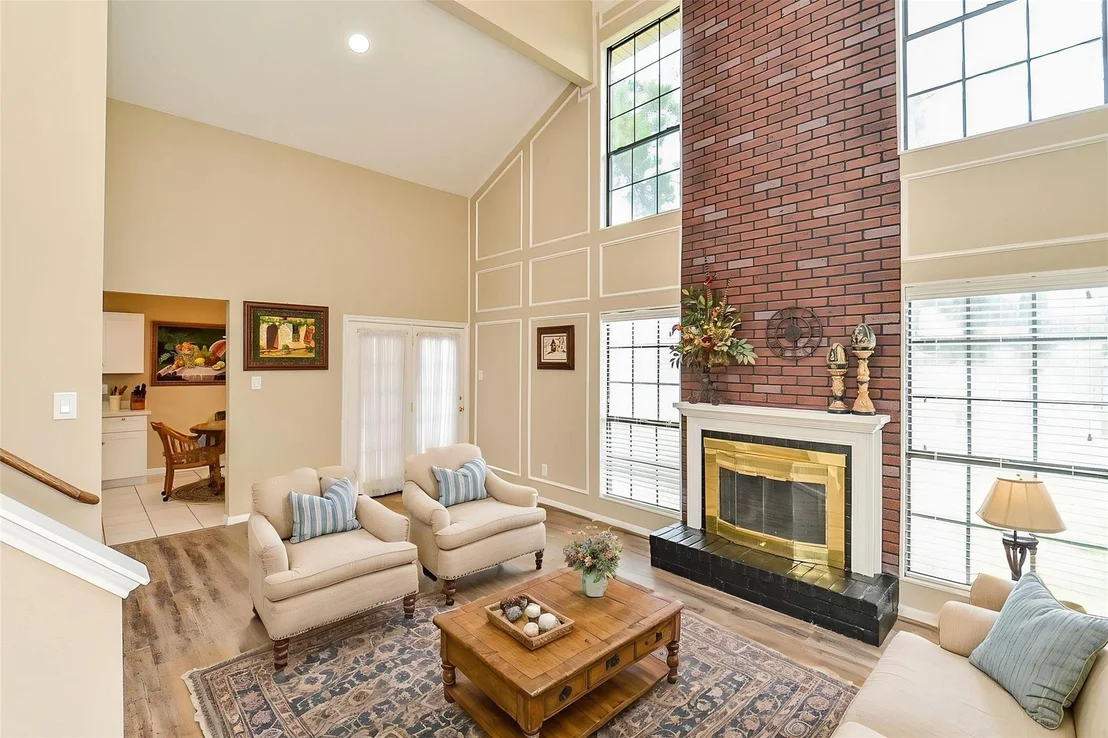 Photo of 19910 Moonriver Drive