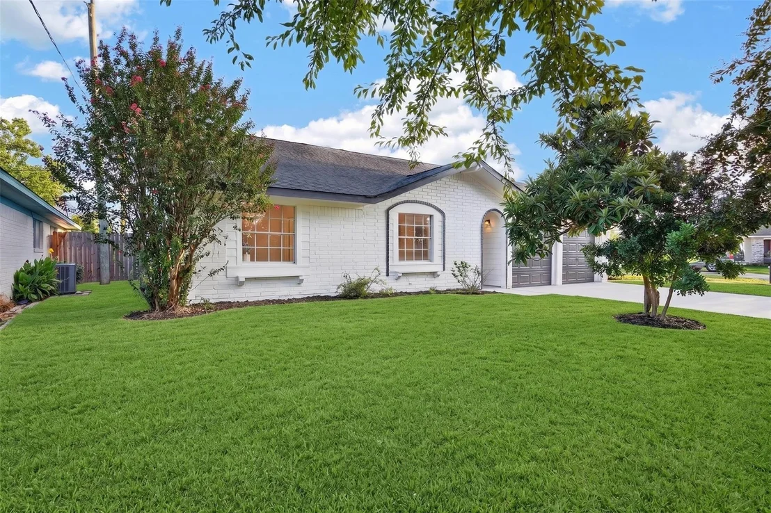 Photo of 12026 Sela Lane