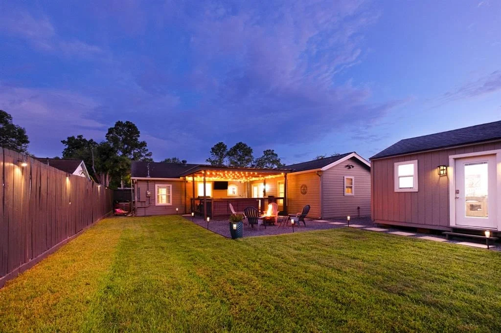 Photo of 1838 Saxon Drive