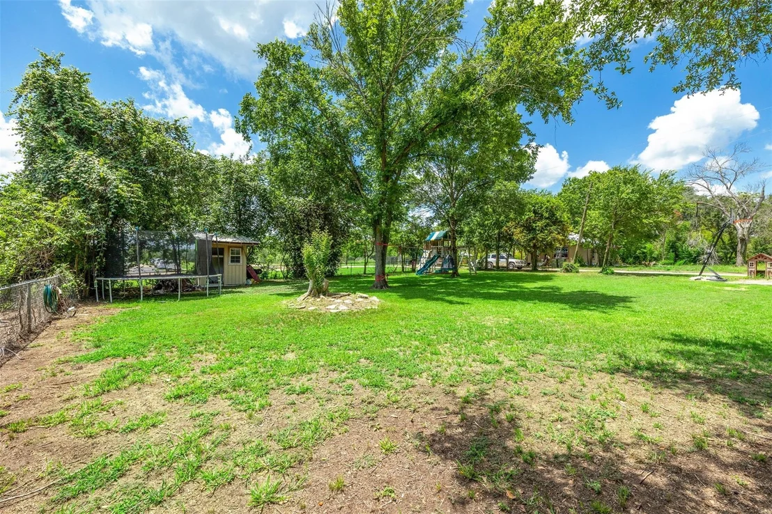 Photo of 1004 Mitchell Street