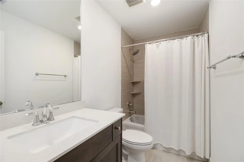 Photo of 814 Walnut Park Lane