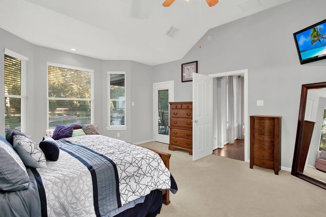 Photo of 33402 Hillside Drive