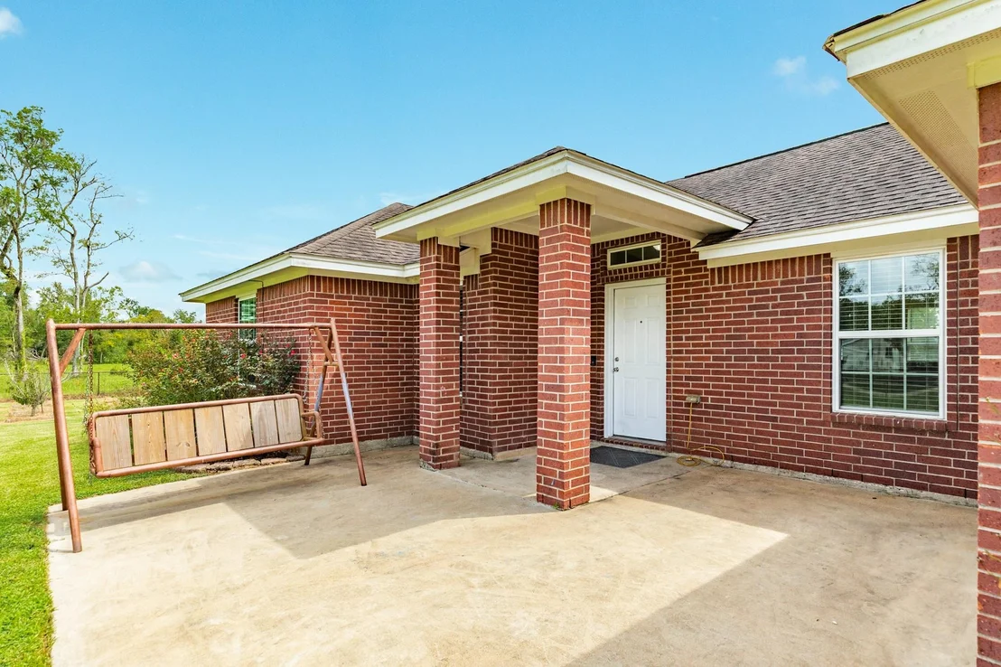 Photo of 130 Pin Oak Drive