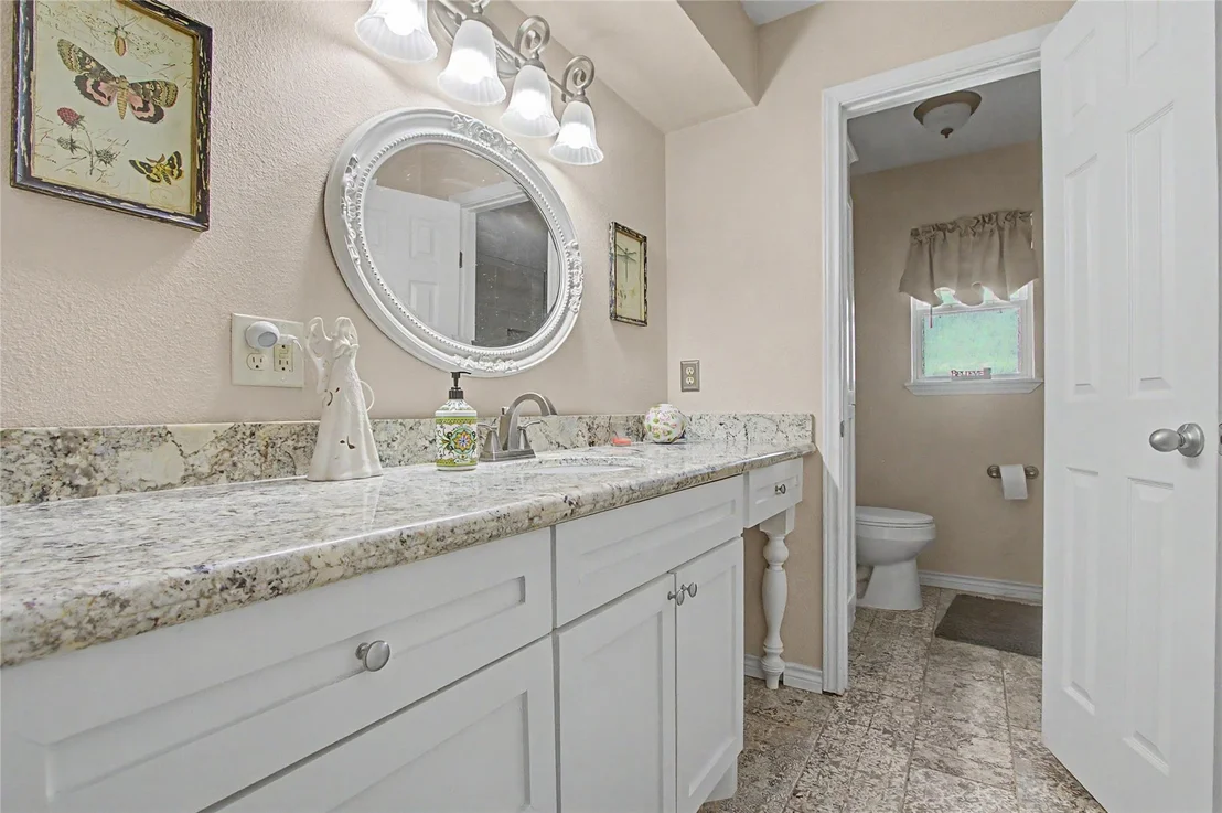 Photo of 2549 River Ridge